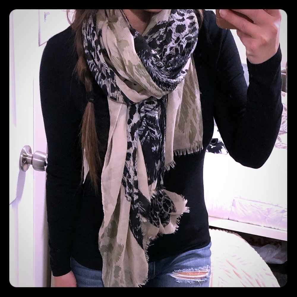 ⚡️SALE⚡️🐆Cheetah Scarf